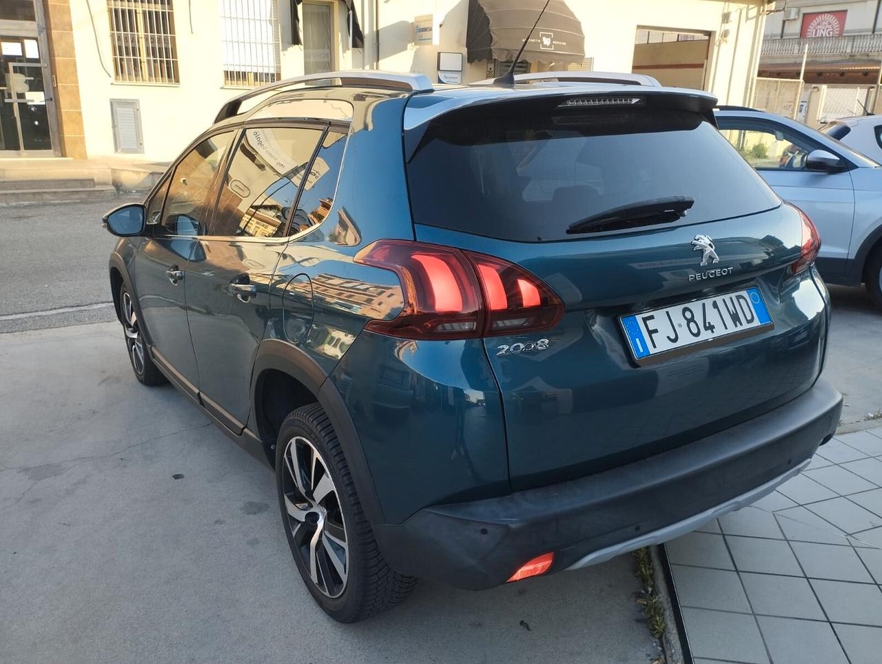 Peugeot 2008 BlueHDi 120 S&S Allure