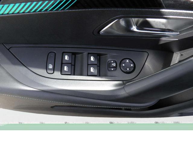 PEUGEOT 2008 PureTech 100 S&S Allure