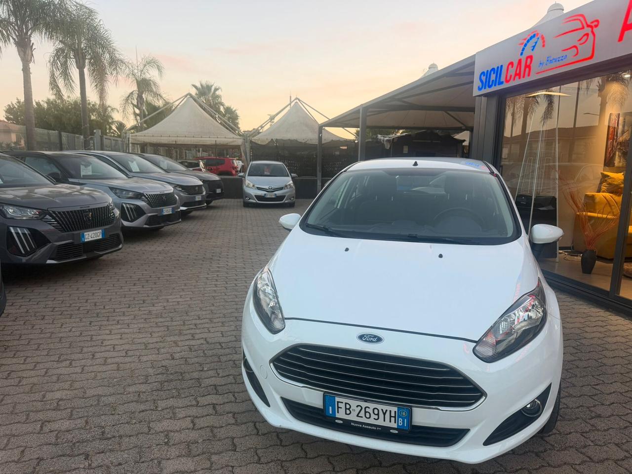 Ford Fiesta 1.5 TDCi 75CV 5 porte Black & White Edition, CON SOLI KM77.000