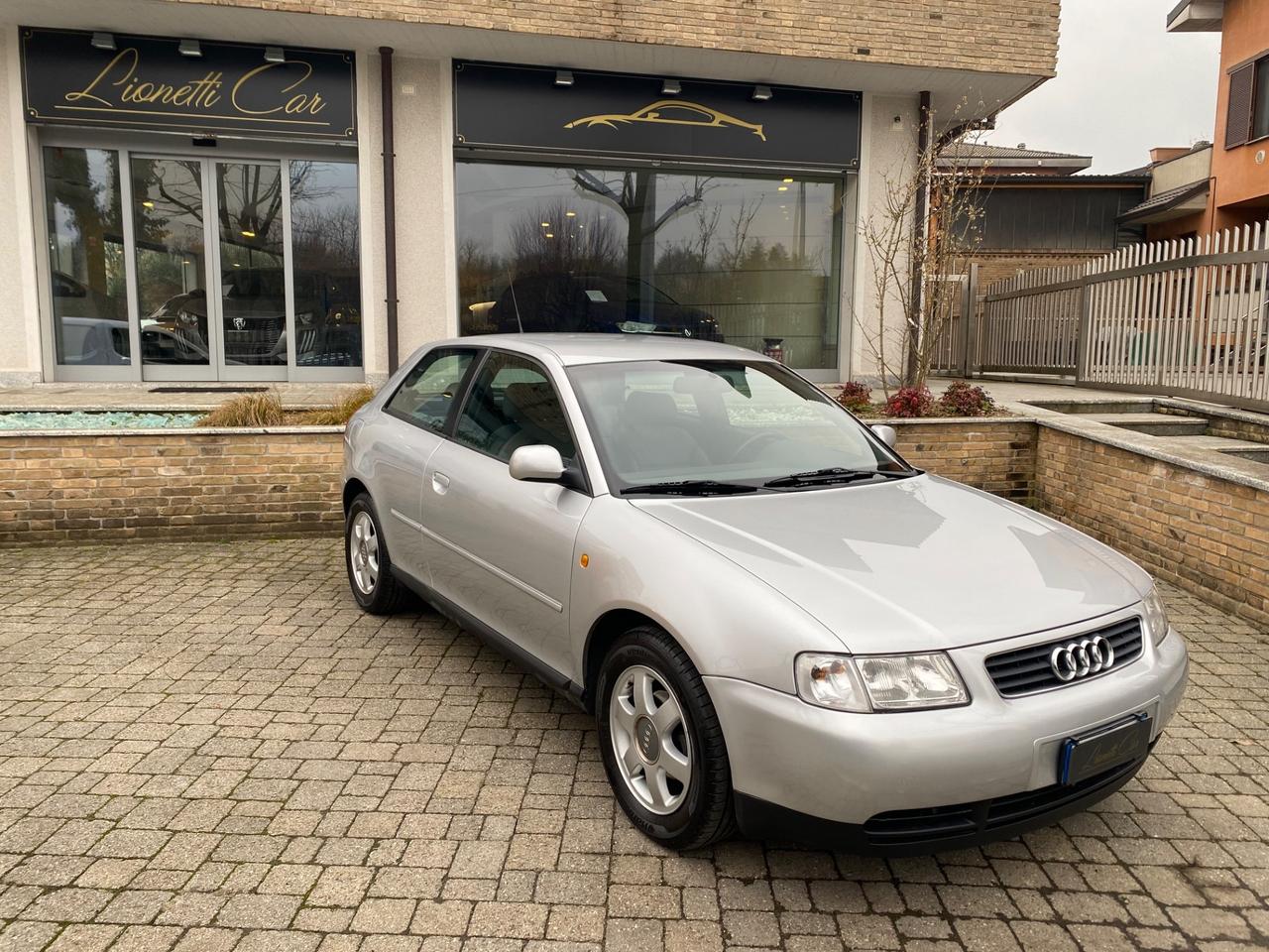 Audi A3 1.6 cat 3p. Ambition