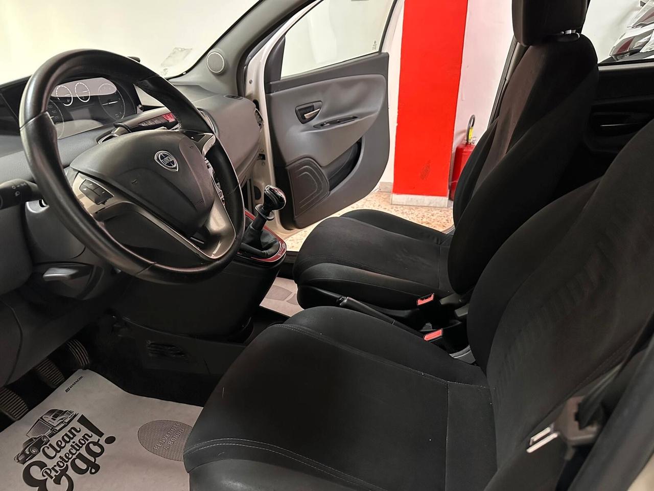 Lancia Ypsilon 1.2 69cv Gold NEO PATENTATI