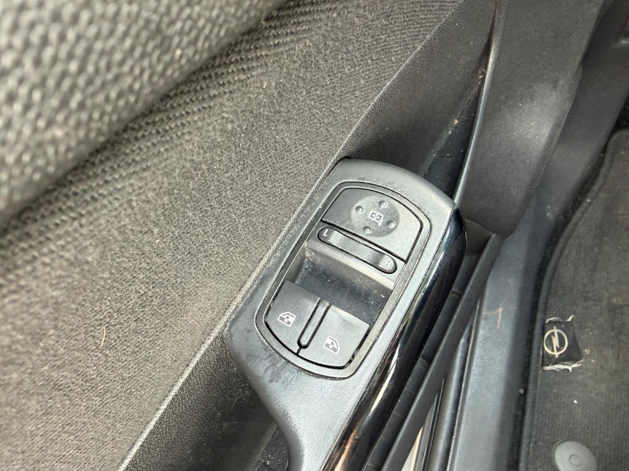 OPEL CORSA ANNO 2013 1.3 DIESEL 75 CV