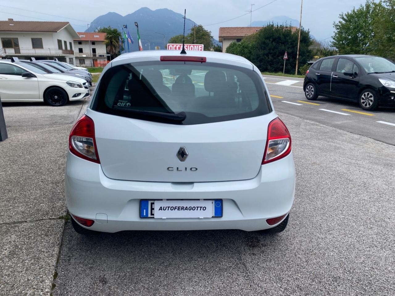 Renault Clio 1.2 3 p Yahoo X neopatentati