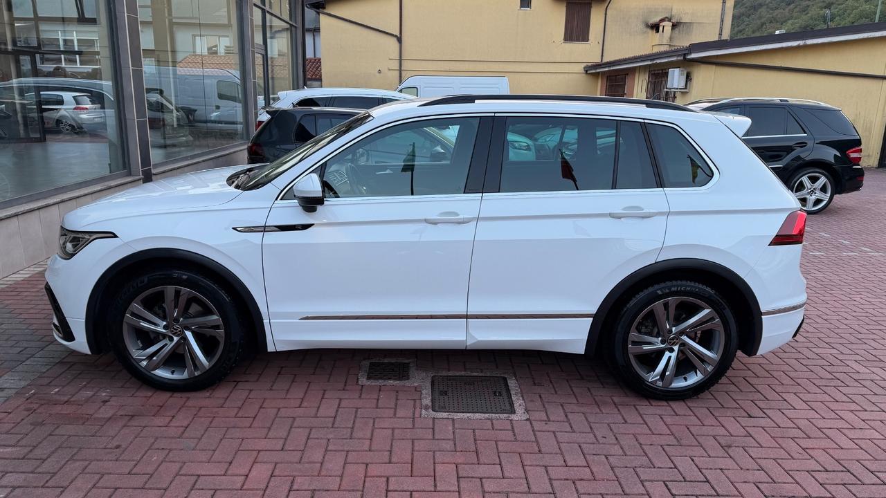 Volkswagen Tiguan 2.0 TDI 150 CV SCR DSG R-Line