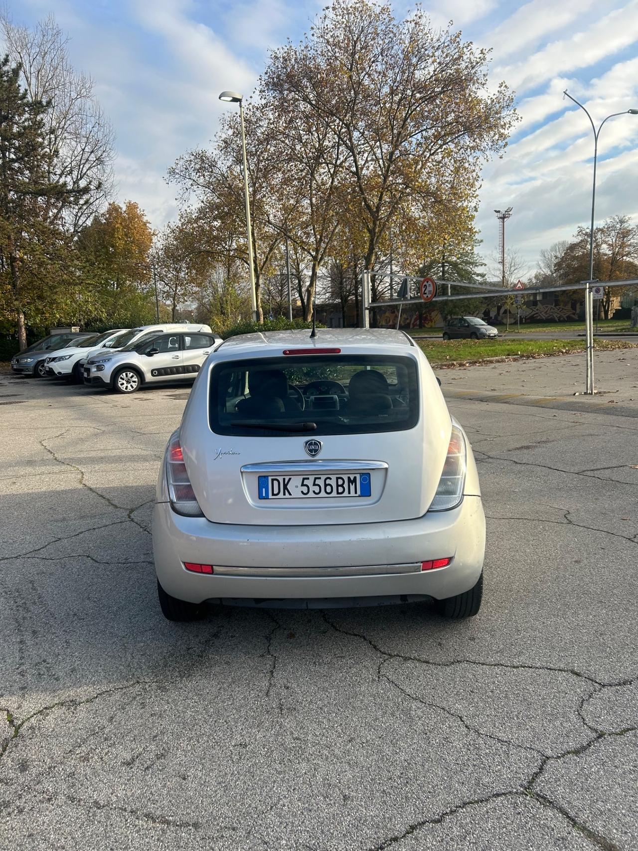 Lancia Ypsilon 1.2 Argento
