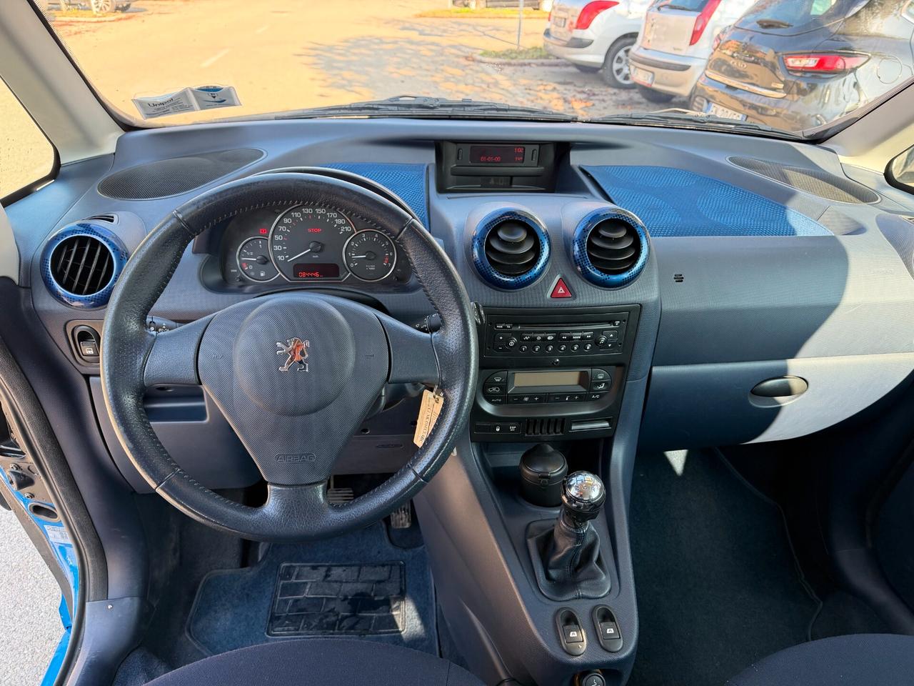 Peugeot 1007 1.4 Happy