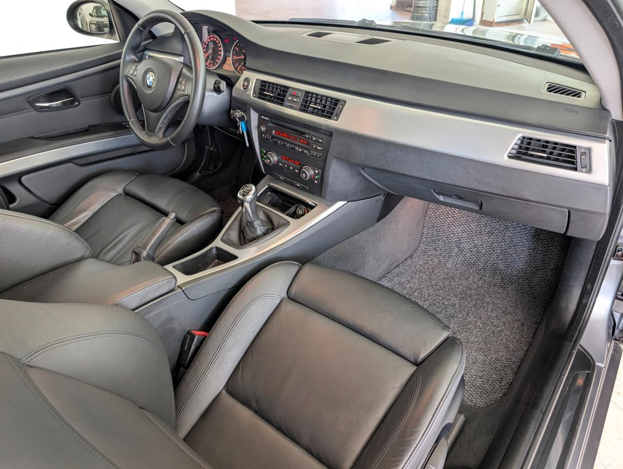Bmw 320i cat Attiva