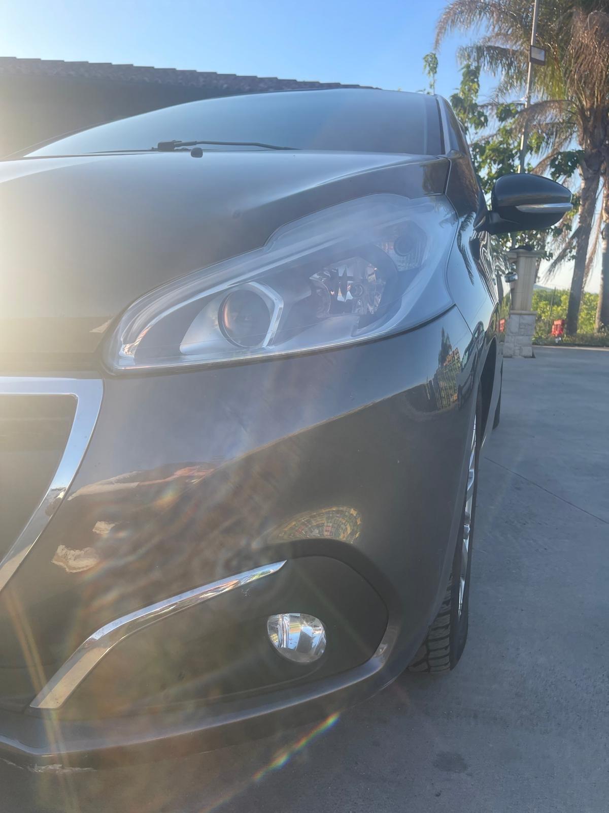 Peugeot 208 BlueHDi 75 5 porte Allure