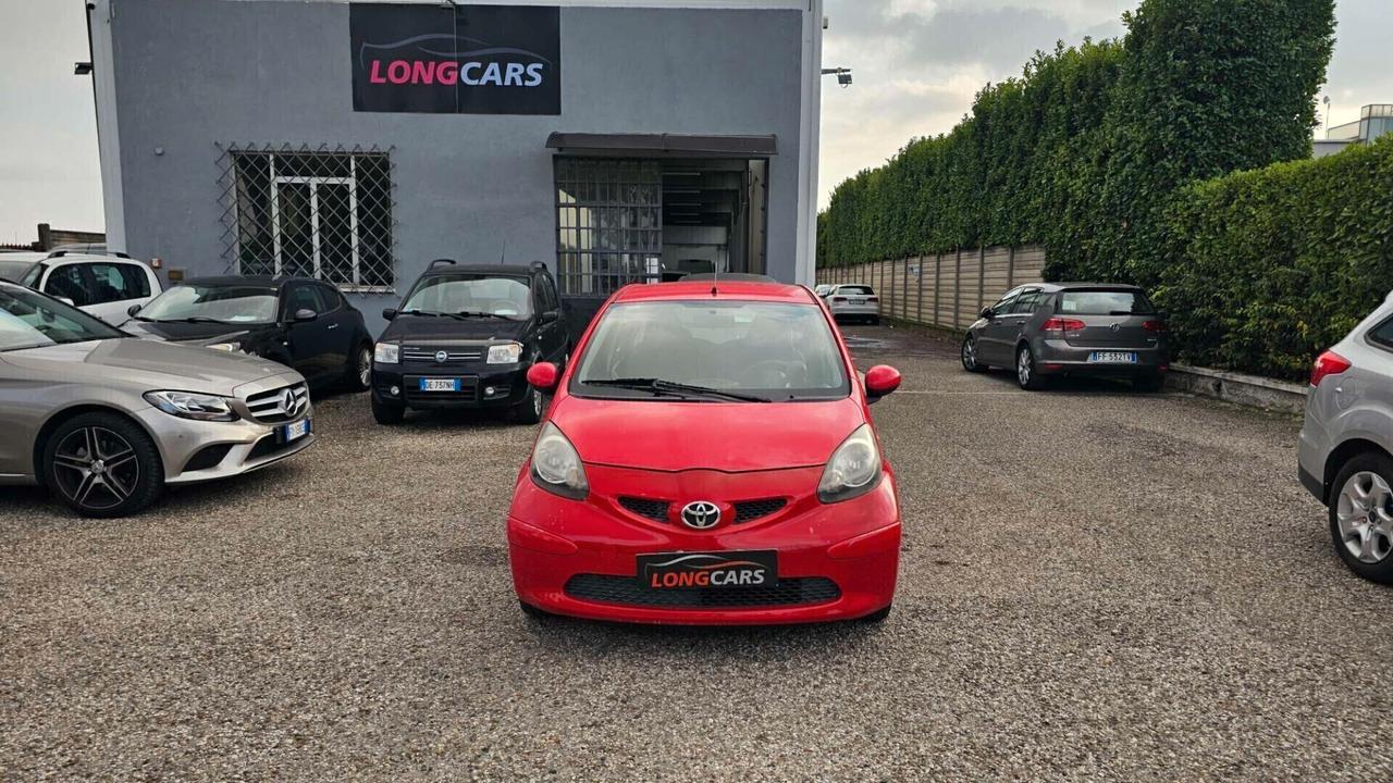 Toyota Aygo 1.0 VVT-i 5 porte Sol Neopatentati