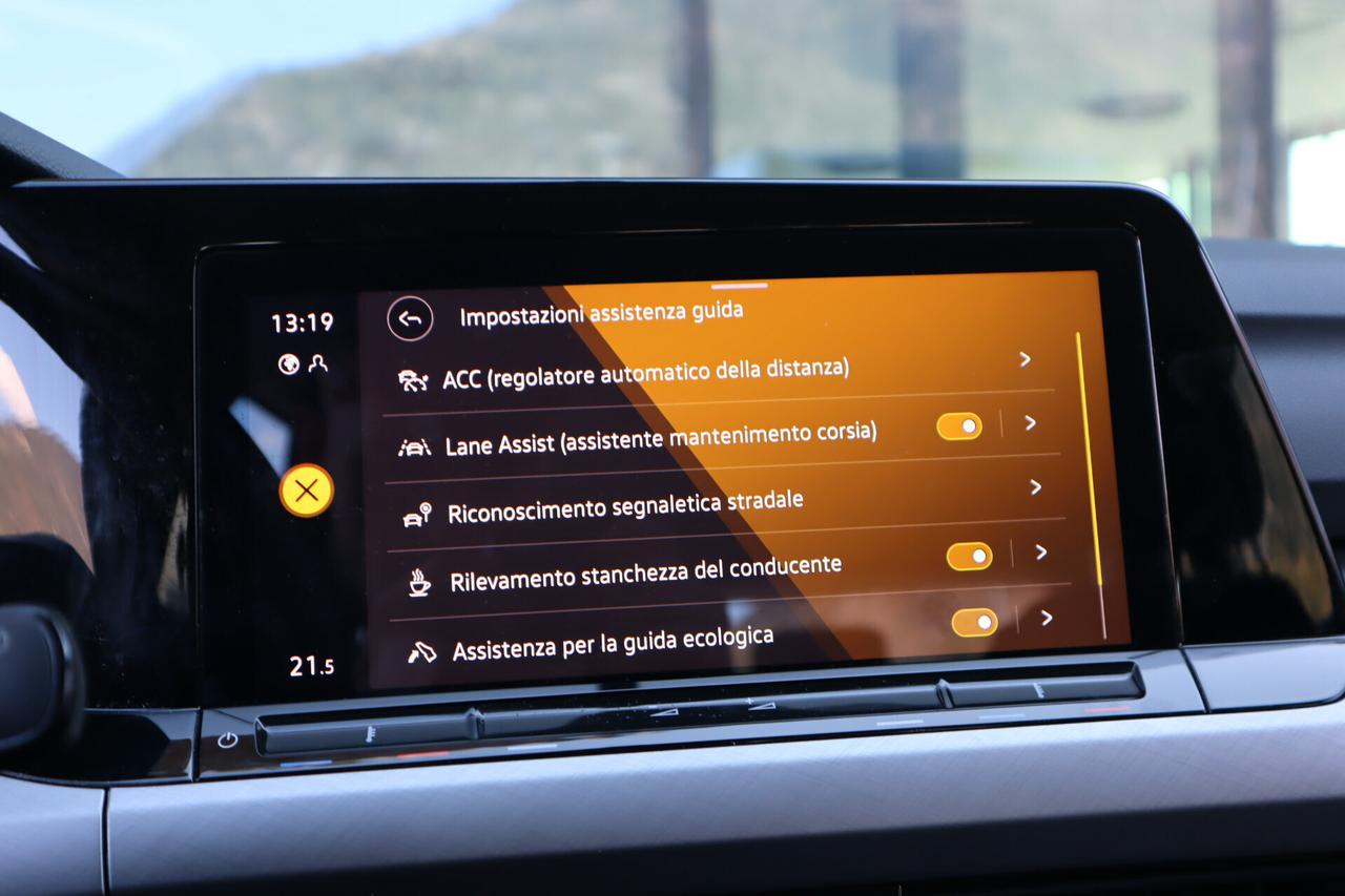 Volkswagen Golf Variant 2.0 TDI LIFE DSG LED