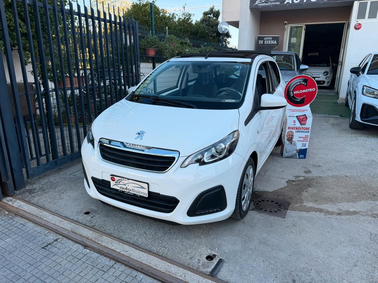 Peugeot 108 VTi 72 5 porte Allure