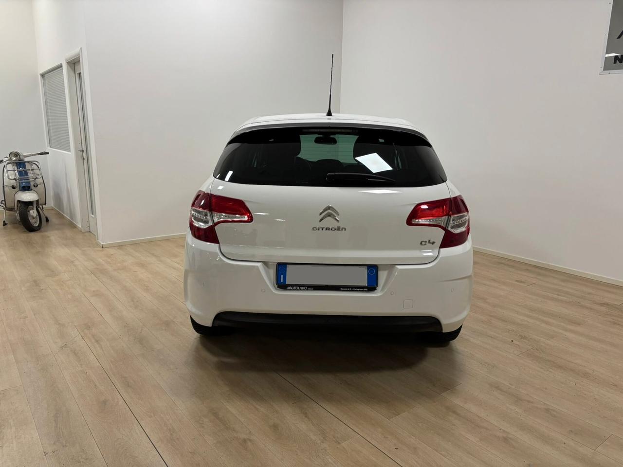 Citroen C4 1.4 VTi 95