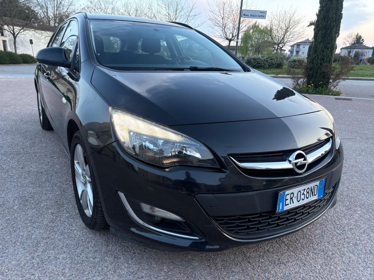 Opel Astra 1.7 CDTI 110CV Sports anno 2013