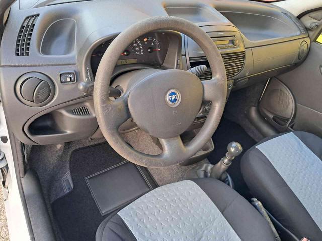 FIAT Punto 1.2 5 porte Active Natural Power NEOPATENTATI