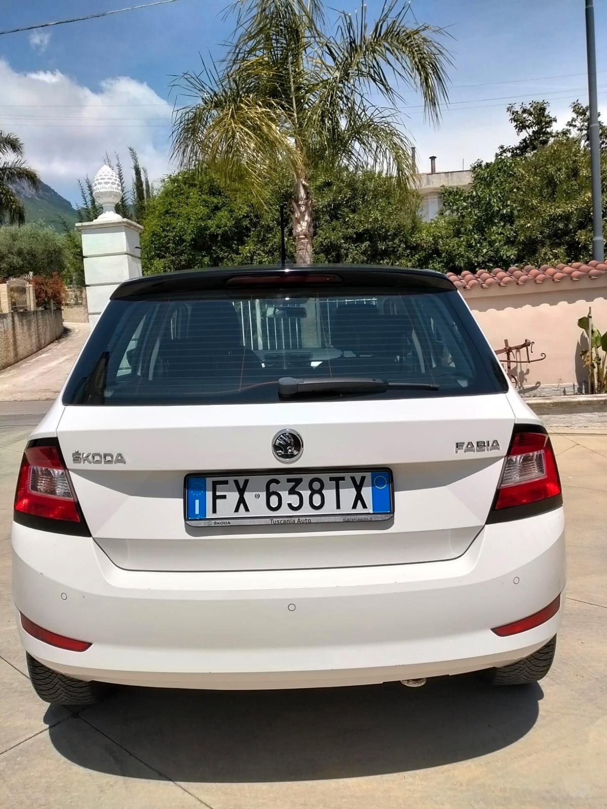 Skoda Fabia 1.0 MPI 75 CV Design Edition