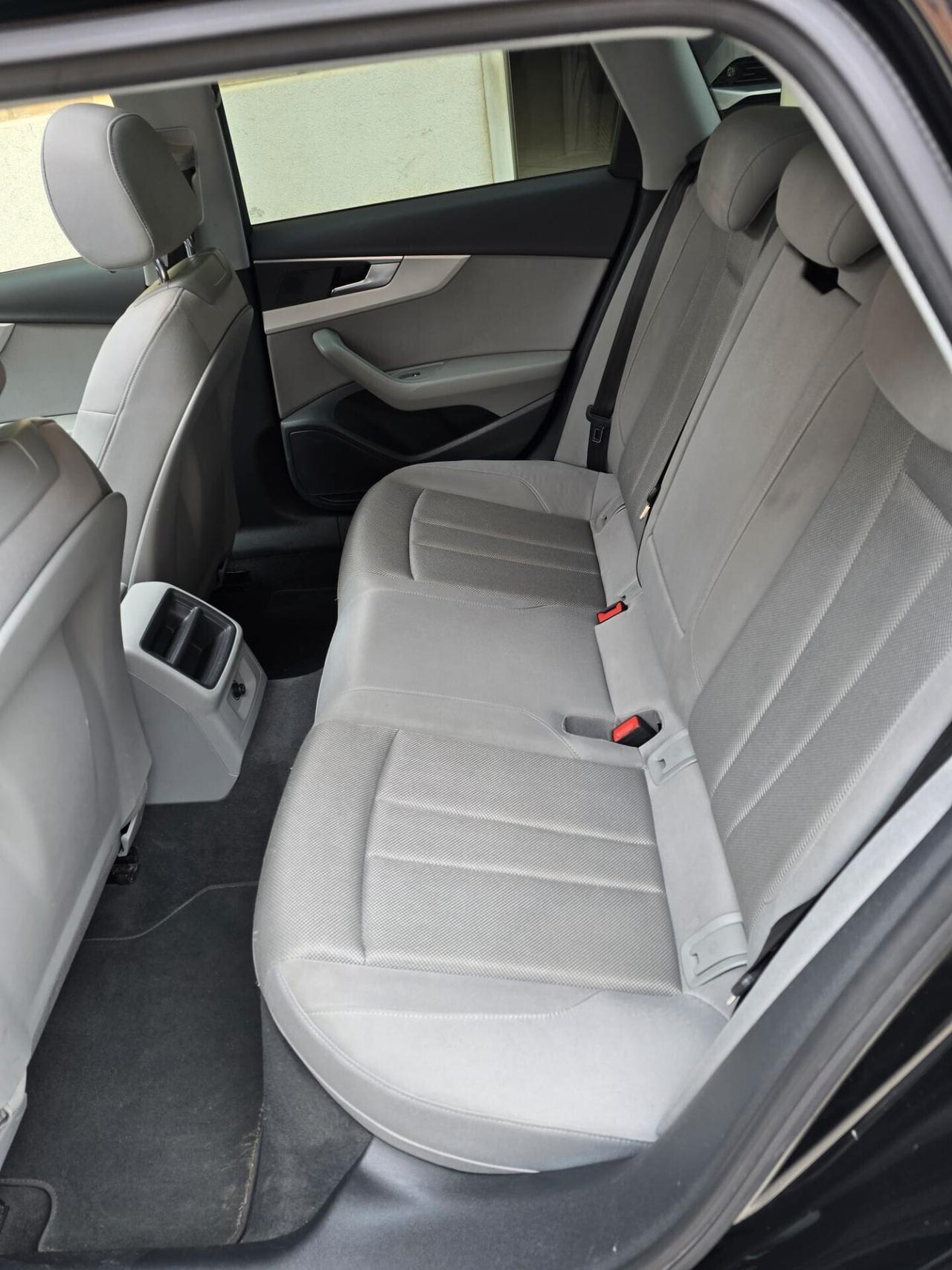 Audi A4 Avant 35 TDI 163 cv S-tronic