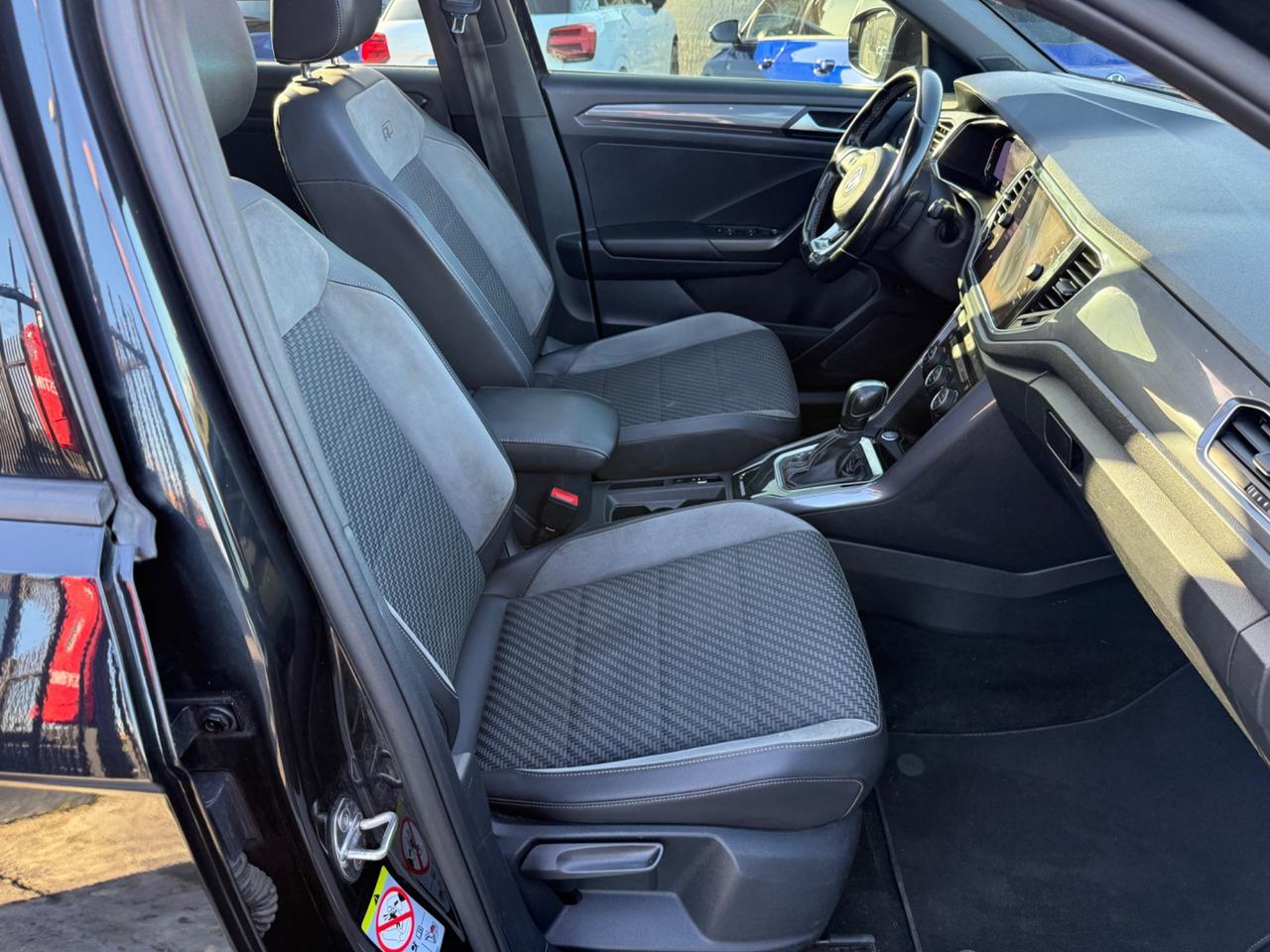 VW T-Roc 2.0 TDI 150cv DSG R-LINE TETTO APRIBILE!!!!