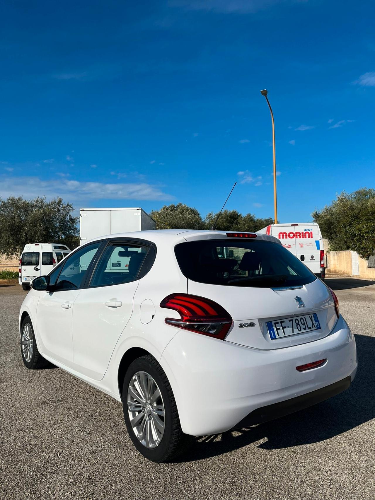 Peugeot 208 BlueHDi 75 5 porte Allure