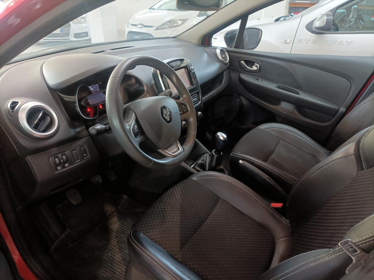 Renault Clio Sporter dCi 90 CV Moschino 2018 sOLO 141000Km