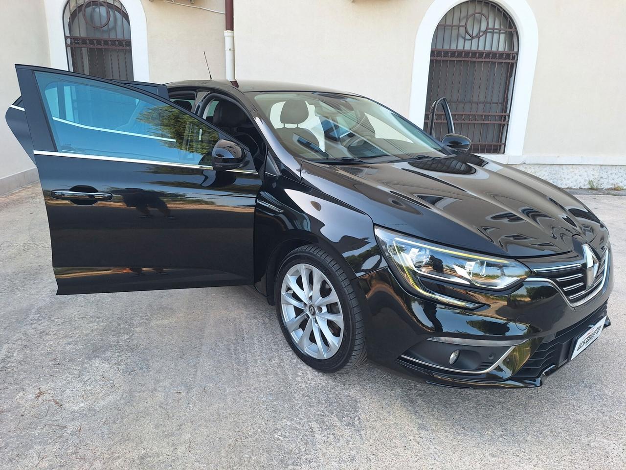 Renault Mégane 1.5 dCi 110 CV BERLINA "NAVI"