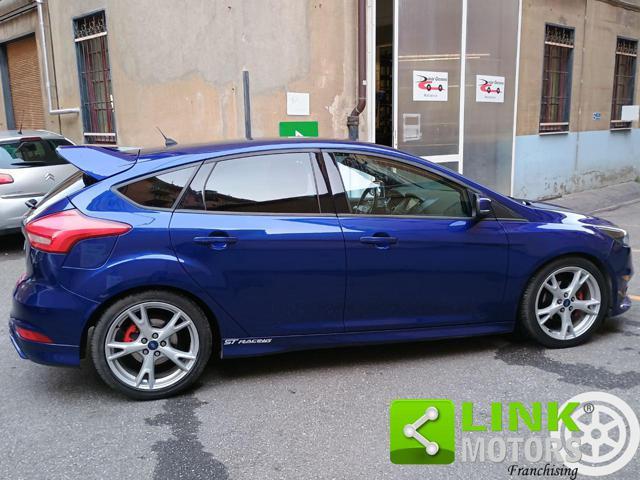 FORD Focus 1.5 TDCi 120 CV Start&Stop Powershift ST Line