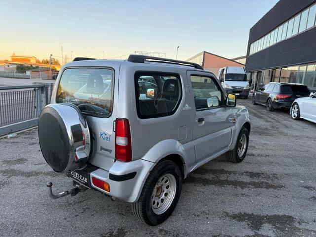 SUZUKI Jimny 1.3i 16V cat 4WD JLX Special