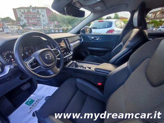 VOLVO V60 B4 (d) Geartronic Momentum Business Pro