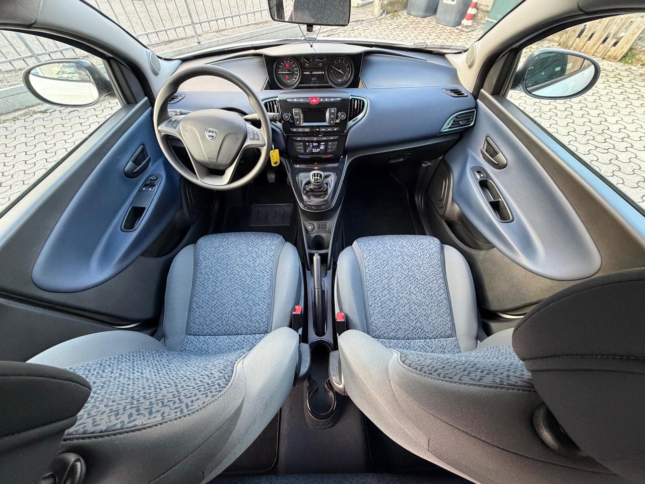 Lancia Ypsilon 1.0 FireFly 5 porte S&S Hybrid