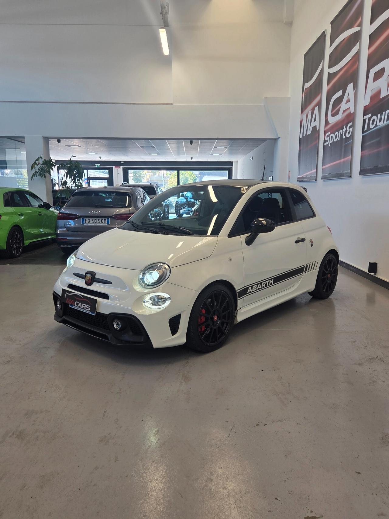 Abarth 595 1.4 Turbo T-Jet 180 CV Esseesse