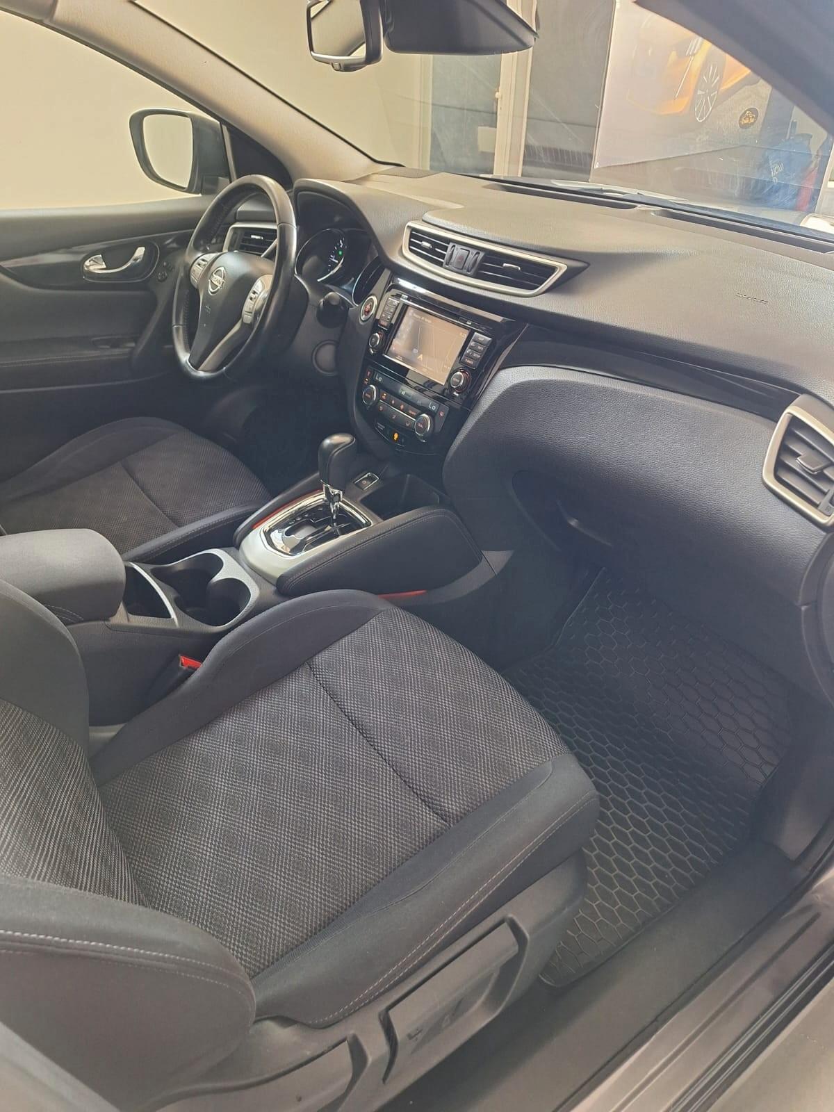 Nissan Qashqai 1.6 dCi X-Tronic 2WD