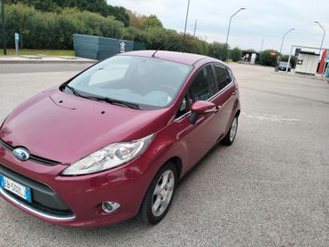 Ford Fiesta 1.4 5 porte Bz.- GPL Titanium