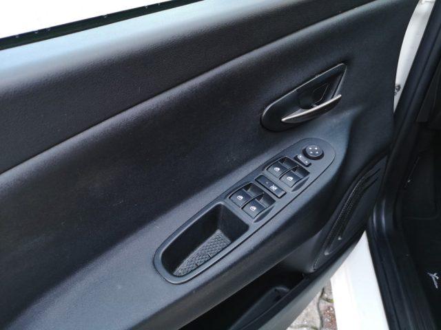 LANCIA Ypsilon 1.0 FireFly 5 porte S&S Hybrid Ecochic Gold