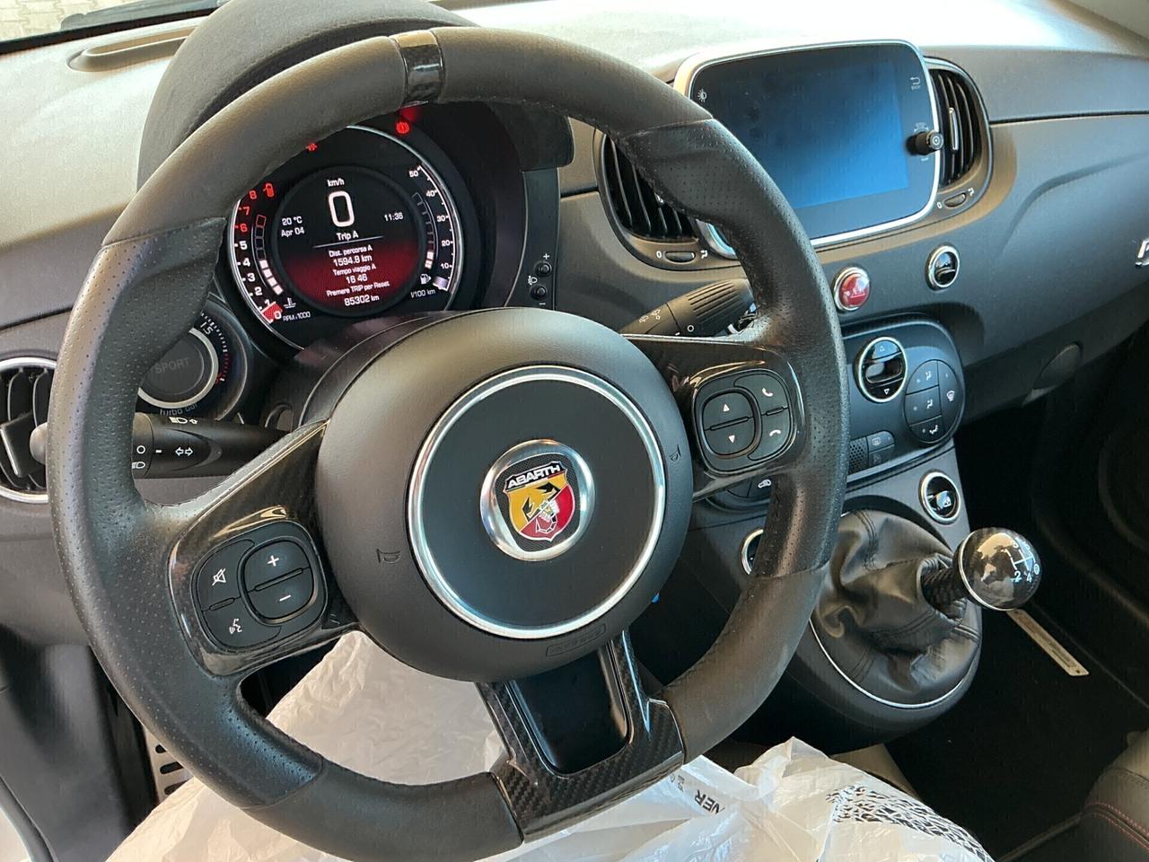 Abarth 595 C 1.4 Turbo T-Jet 180 CV Esseesse