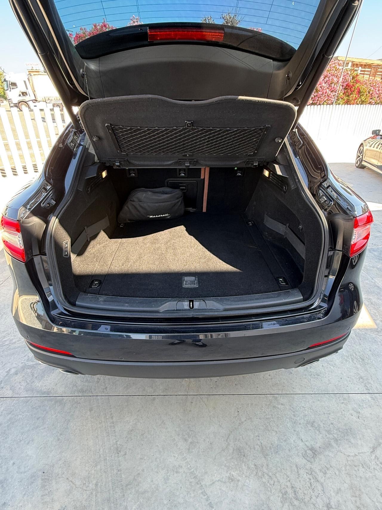 Maserati Levante V6 Diesel 250 CV AWD