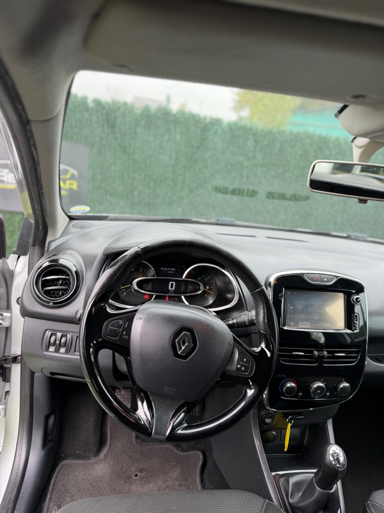 Renault CLIO 2014 1.5 DIESEL NEOPATENTATI STATION WAGON
