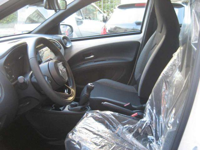 TOYOTA Aygo X 1.0 VVTI -72 CV 5 P ACTIVE