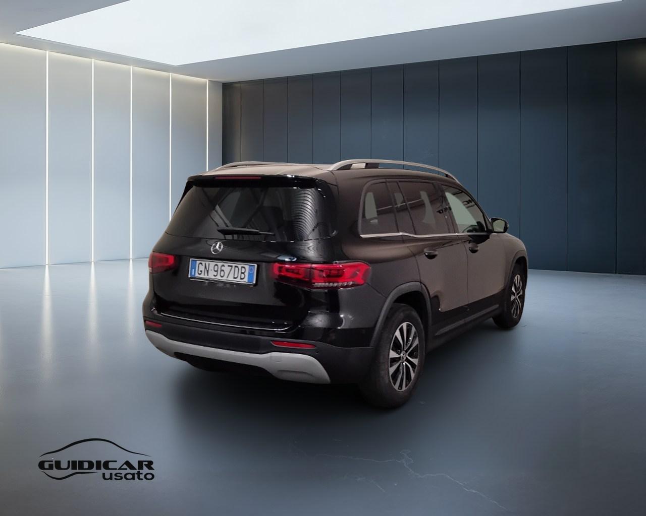 Mercedes-Benz GLB - X247 2019 - GLB 180 d Business Extra auto