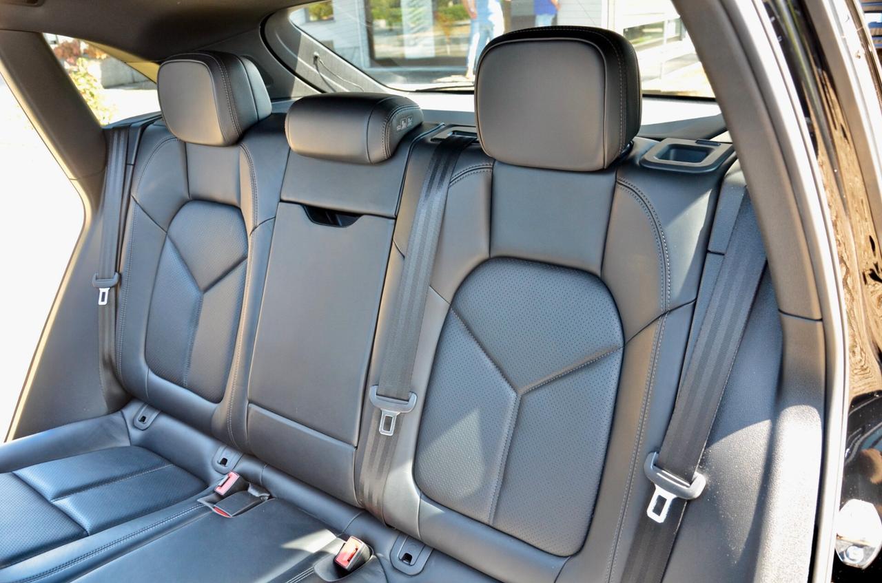PORSCHE MACAN S 3.0d 258cv PDK, IVA ESPOSTA, TETTO, SCARICO, EURO 6B, XENO, RETROCAMERA, 21", PERMUTE