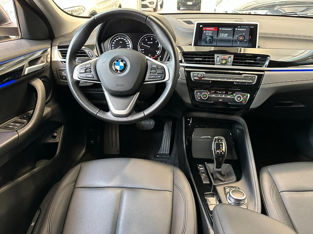 BMW X2 sdrive18d Business X Auto - LED-18"-Navi PRO - IVA