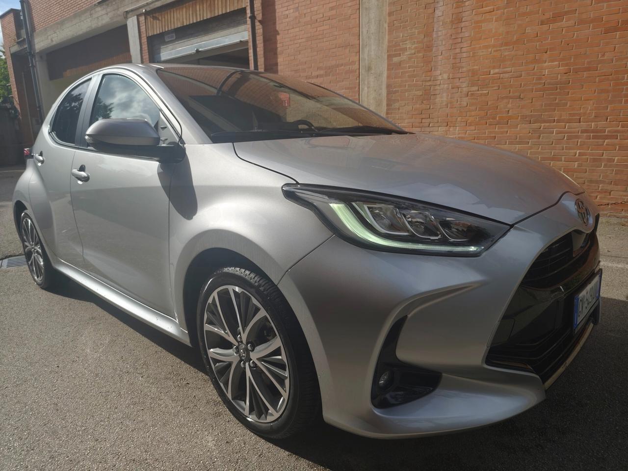 Toyota Yaris 1.5 130 Hybrid 5 porte Lounge