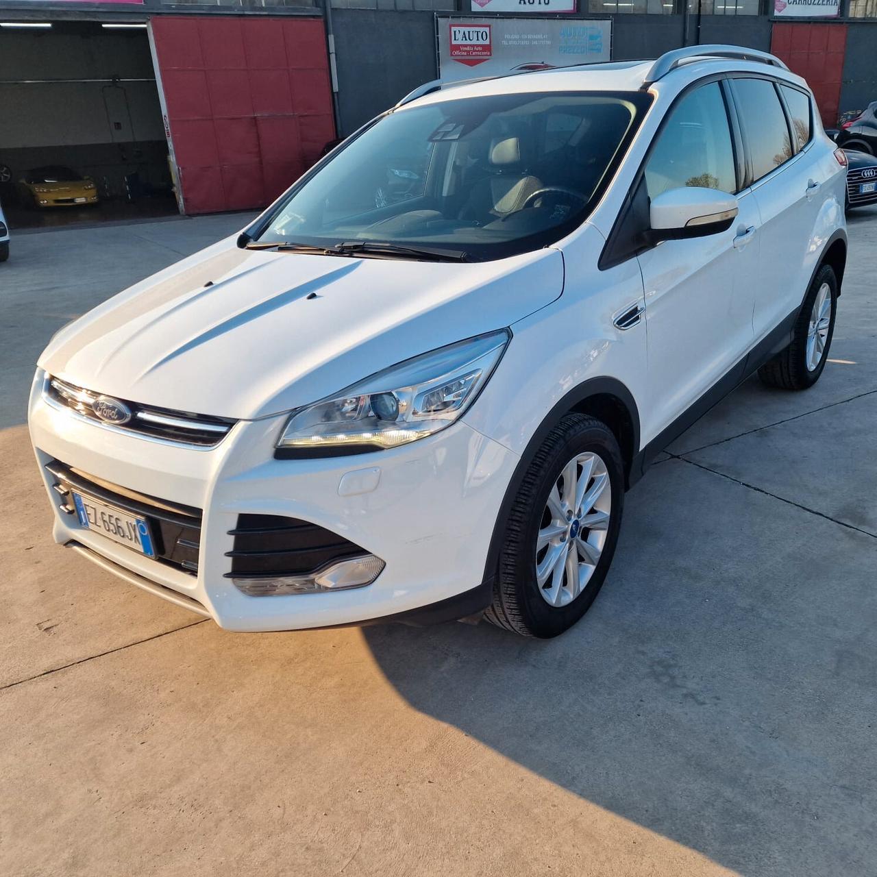 Ford Kuga 2.0 TDCI 120 CV S&S 2WD Titanium