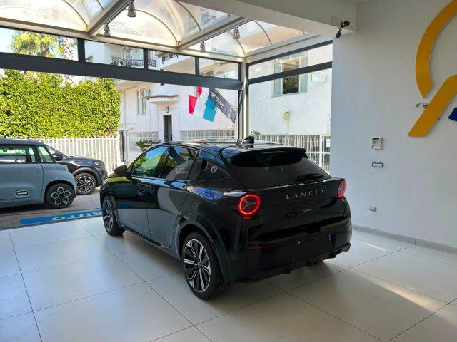 LANCIA Ypsilon Hybrid e-DCT LX da e229,00 mensili