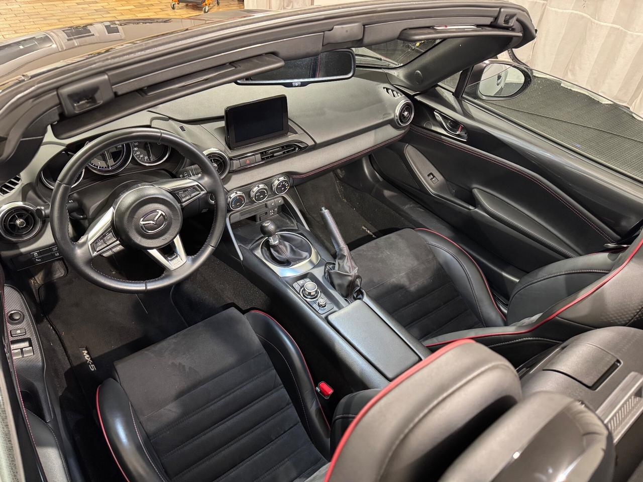 Mazda MX-5 2.0L Skyactiv-G Sport RECARO!!