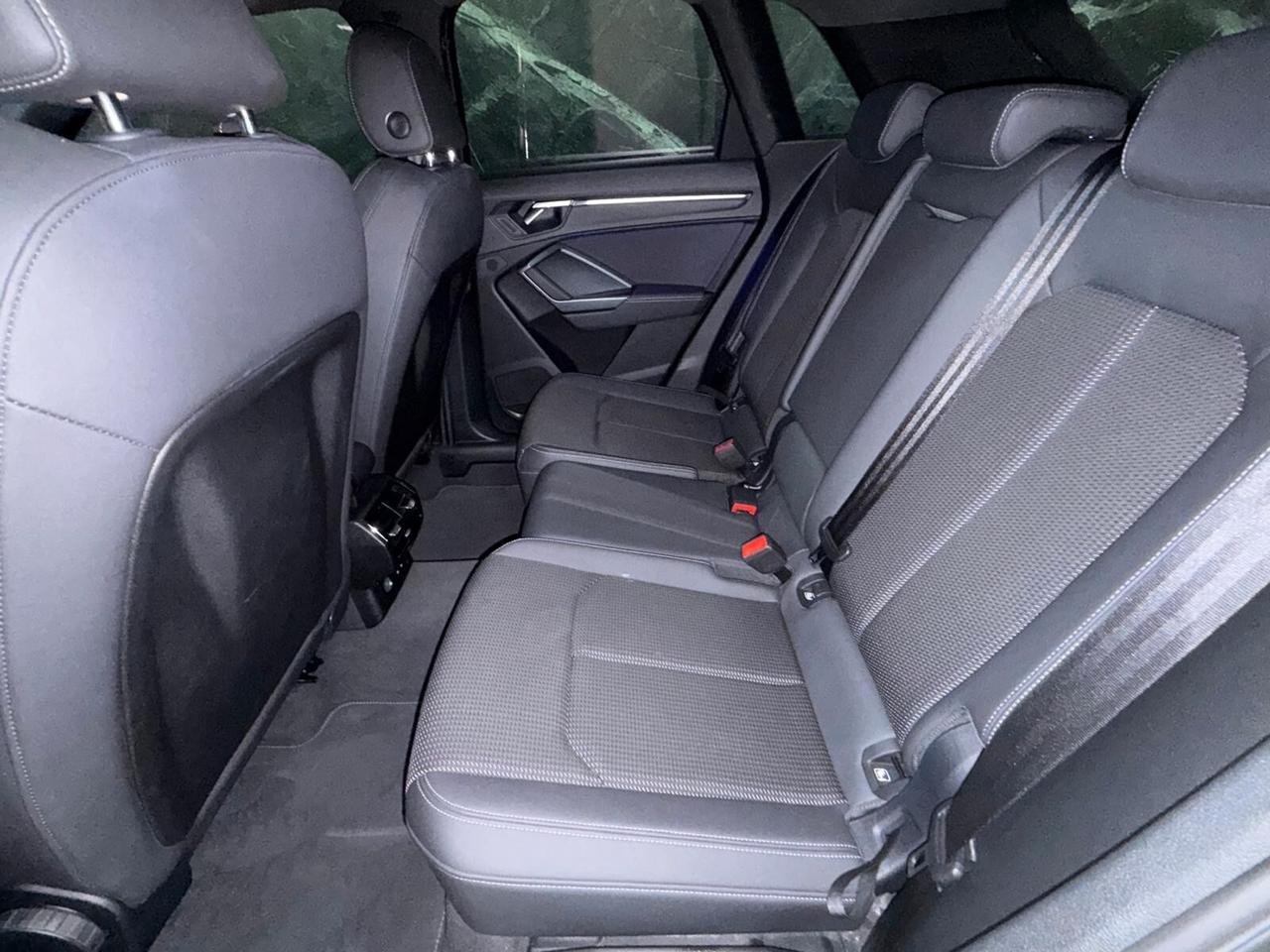 Audi Q3 35 TDI S tronic line edition