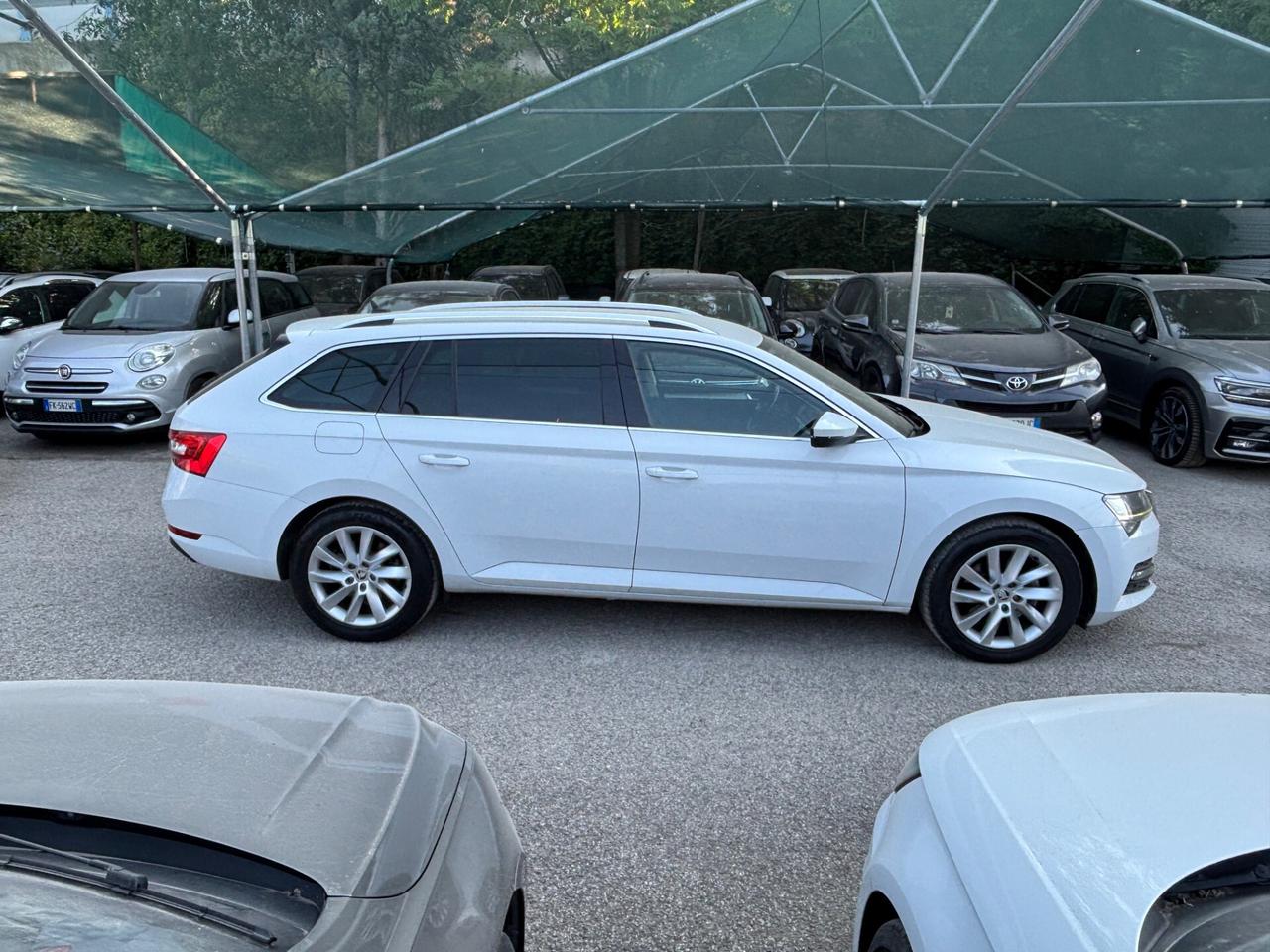 Skoda Superb 2.0 TDI 150CV DSG Wagon Executive