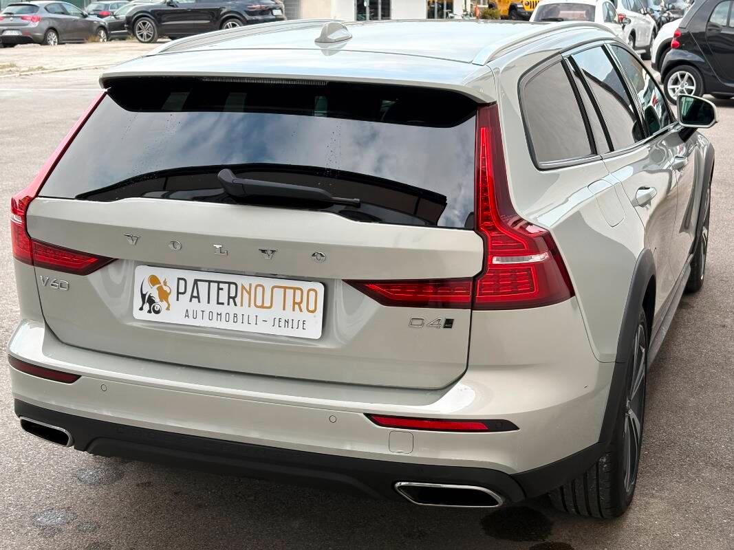Volvo V60 V60 c.country 2.0 D4 Pro awd geartronic
