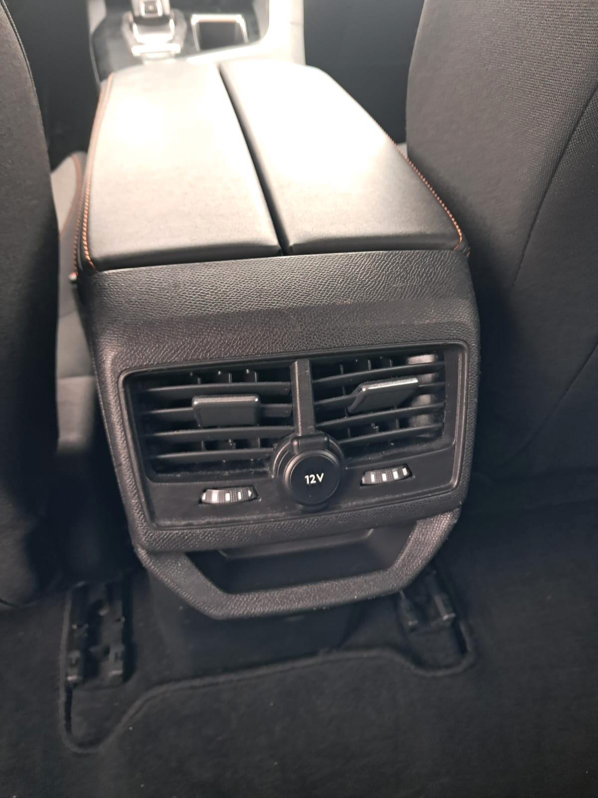 Peugeot 3008 BlueHDi 130 S&S Active