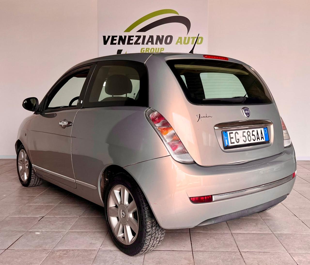 Lancia Ypsilon 1.2 69 CV Elle