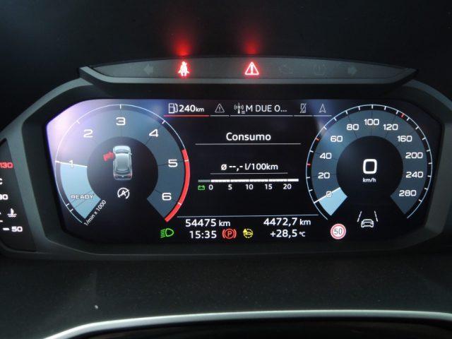 AUDI Q3 35 TDI Business Advanced