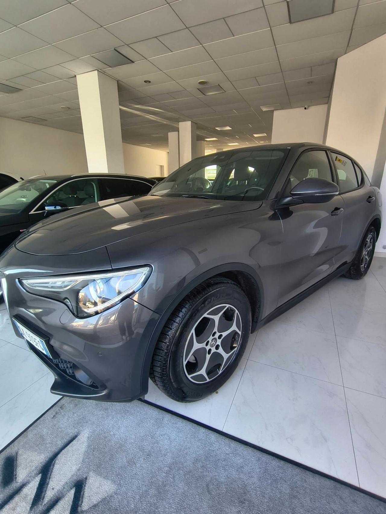 Alfa Romeo Stelvio 2.2 Turbodiesel 160 CV AT8 RWD Business